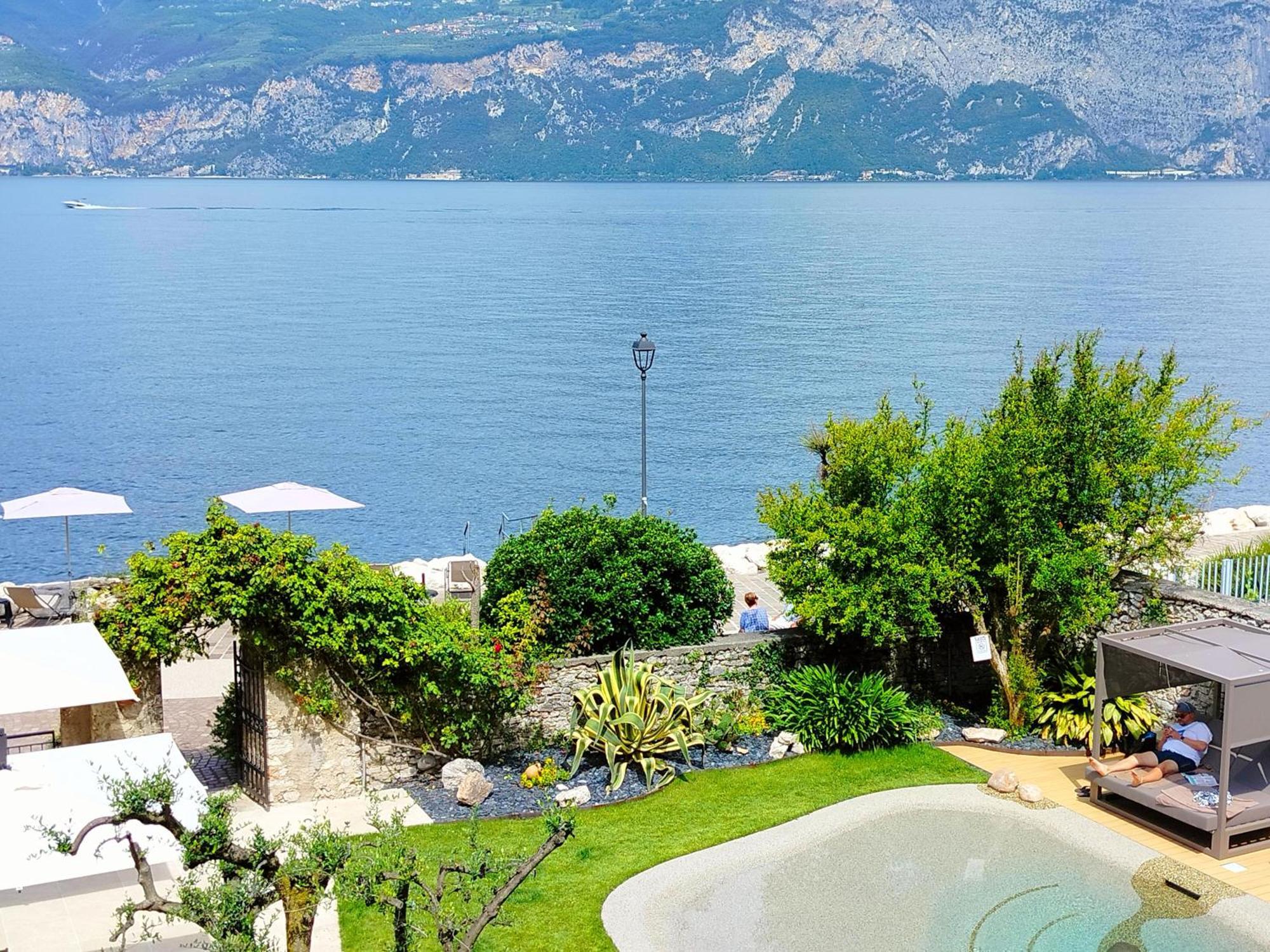 Lake Front Hotel Brenzone ภายนอก รูปภาพ