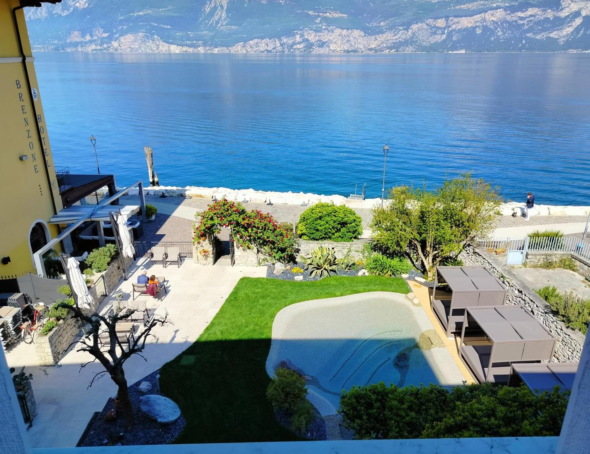 Lake Front Hotel Brenzone ภายนอก รูปภาพ