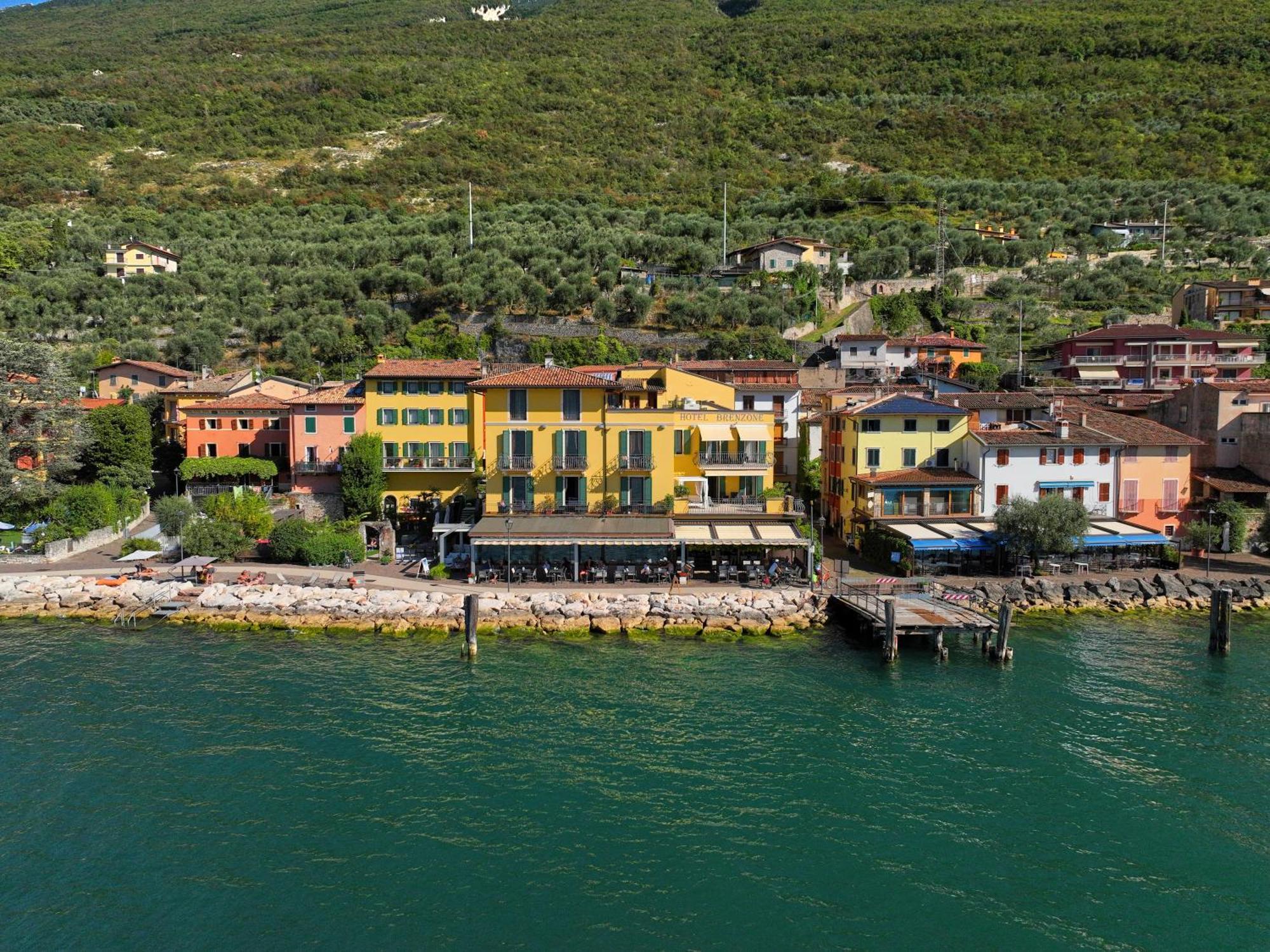 Lake Front Hotel Brenzone ภายนอก รูปภาพ
